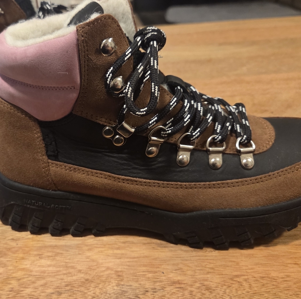 Woden for Sundance hiking Boots